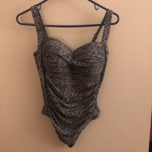 One Piece with sewn in cups